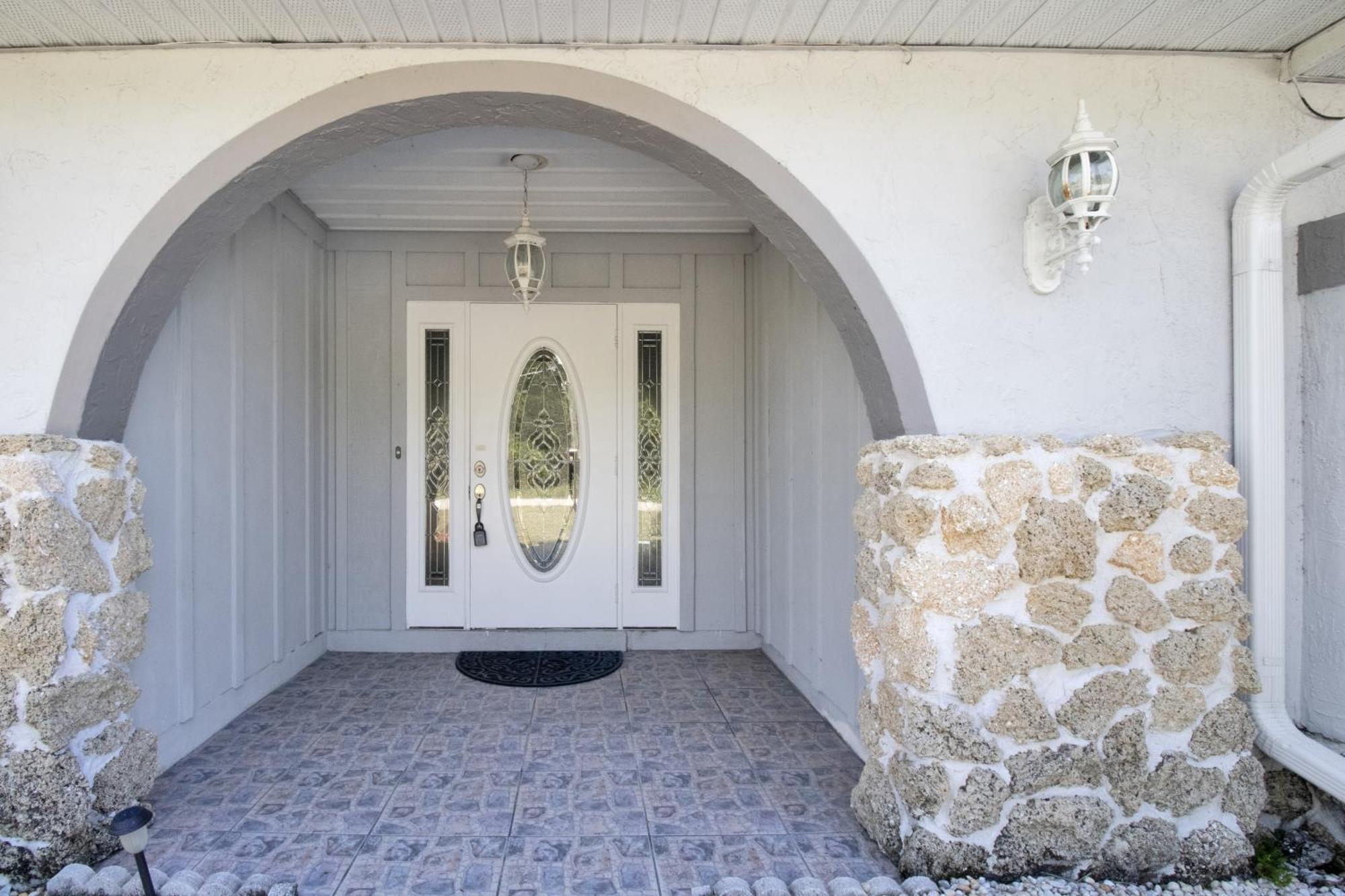 Pet Friendly Canal Front 3-Bedroom Grand Villa With Pool, Linai And Dock Yonkers Buitenkant foto